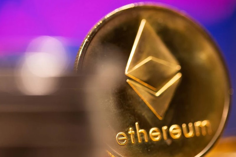 تويتر يمكّن المستخدمين من تقديم وتلقي إكرميات بعملة إيثريوم