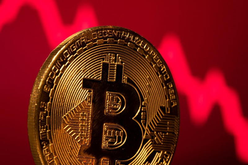 شيبا إينو تسجل خسائر مضاعفة مع انخفاض البيتكوين أدنى 38000 دولار