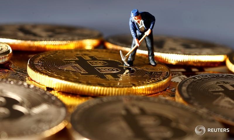 سوق العملات الرقمية فوق 2 تريليون دولار مع تعافي البيتكوين والإيثريوم