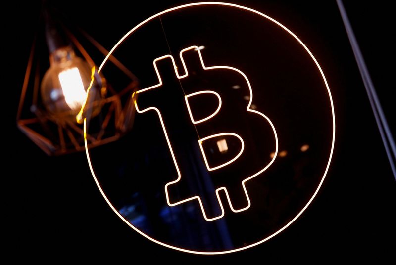 عاجل: العملات الرقمية تحطم الفزع للمرة الأولى في 3 أشهر.. ترتفع بجنون