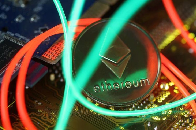 عاجل: حيتان إيثيريم يبيعون 1.1 تريليون من هذه العملة الرقمية الصغيرة